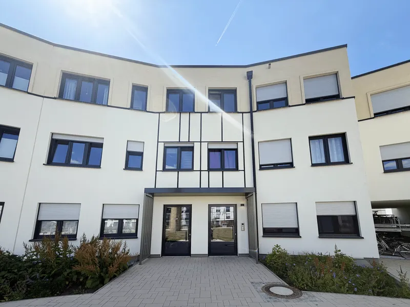 Helle 5-Zimmer-Wohnung mit Südwestbalkon im Quartier HUGOS — photo 1
